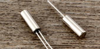 有源晶振與無源晶振到底哪個(gè)好？